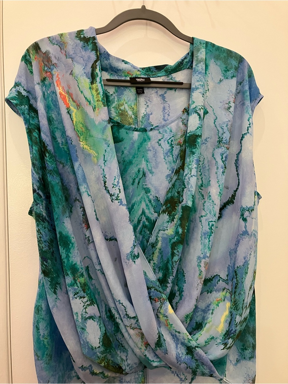 Mossimo Watercolor, Artsy Design Top, XXL - Picture 2 of 6